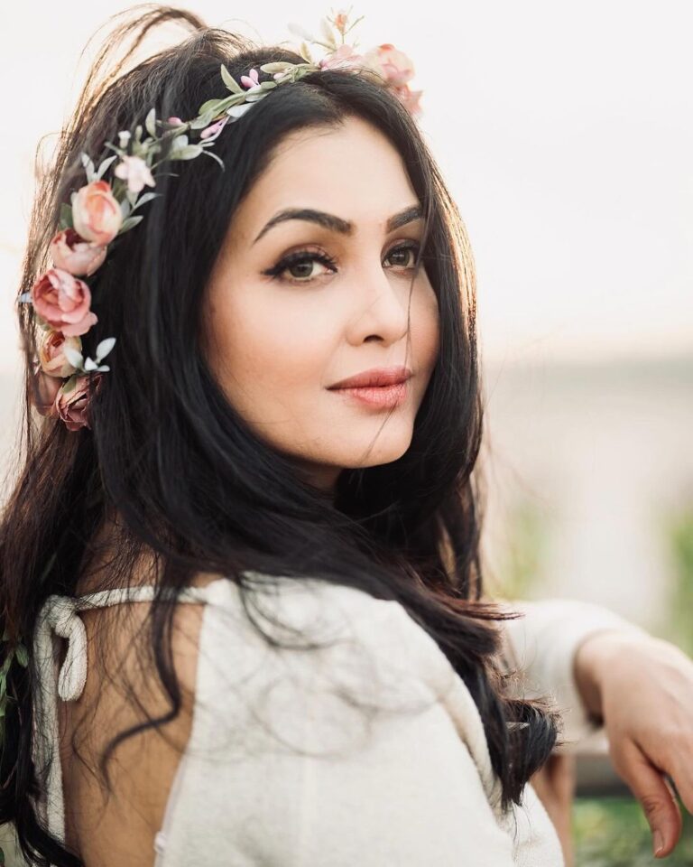 Discover Shubhangi Atre: Bio/Wiki & Career Achievements