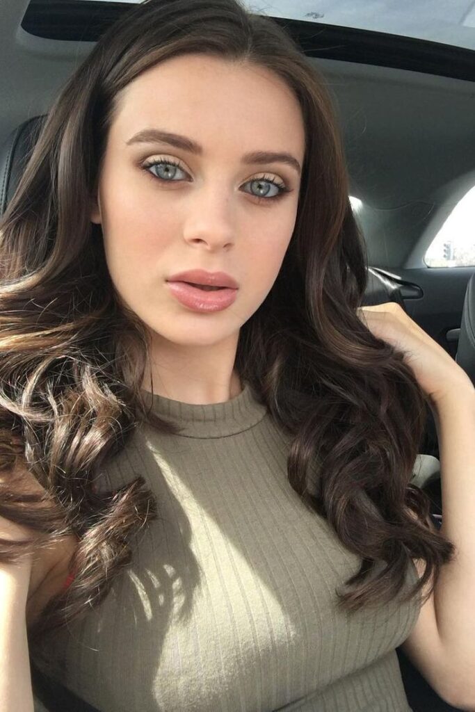 Discover Lana Rhoades Bio/Wiki 2024 & Career Achievements